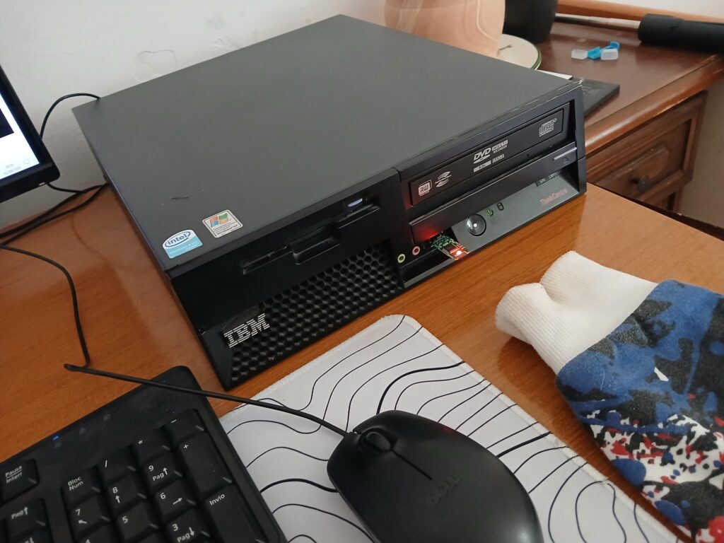 My brother got gifted this beast and it has a pantium 4ht 1.60 ghz , 2 gb ram, 512 disk. He just wants to play minecraft, I dont even know if minecraft runs on 32 bit systems, any advice? Surely settings up windows 10 wasn't a good idea,