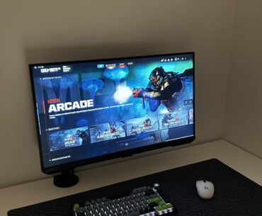 I upgraded my 31-inch 2K monitor to a 28-inch 4K monitor. 😍😍😍