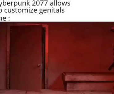 Huge weapon of cyberpunk 2077