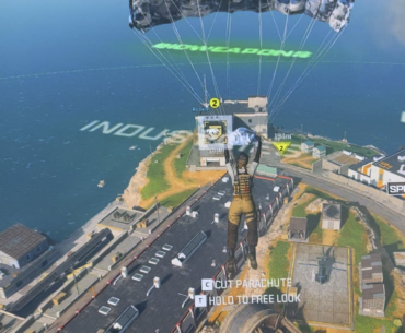 How to turn off automatic free look during parachute ?