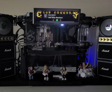 Gaming PC that looks like a concert and reacts to the music