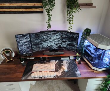 Made a few changes and went with wireless peripherals. Really happy with this iteration of my setup!