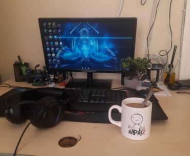 tried decorating a bit.Still mid.
