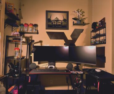 Decided to show reddit my setup without all the fancy lights. Tbh I think it could be better, but overall I'm pretty happy with it!