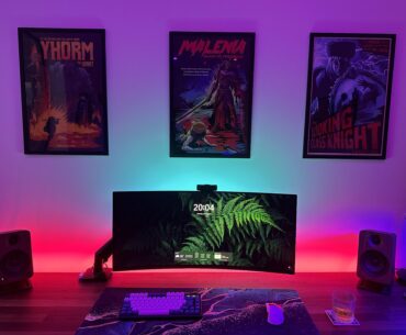 New flat, new desk