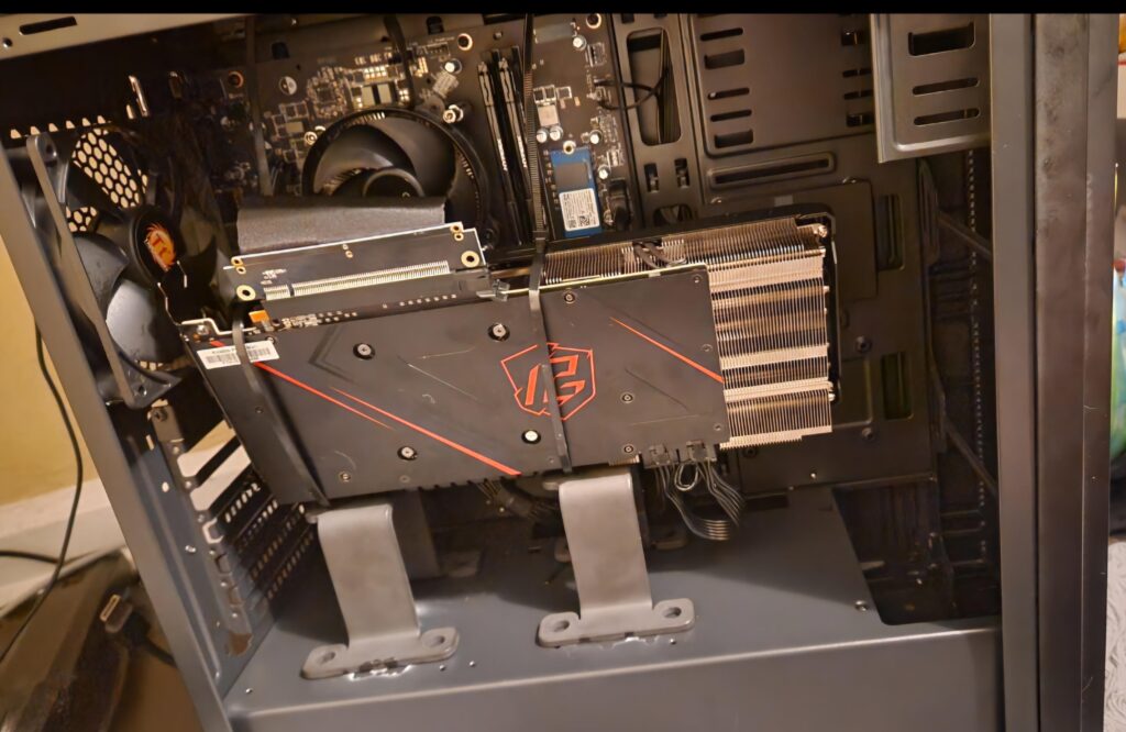 Most people bend cases to fit gpus, I did whatever this is a year ago to make it fit a bizzaro hp motherboard