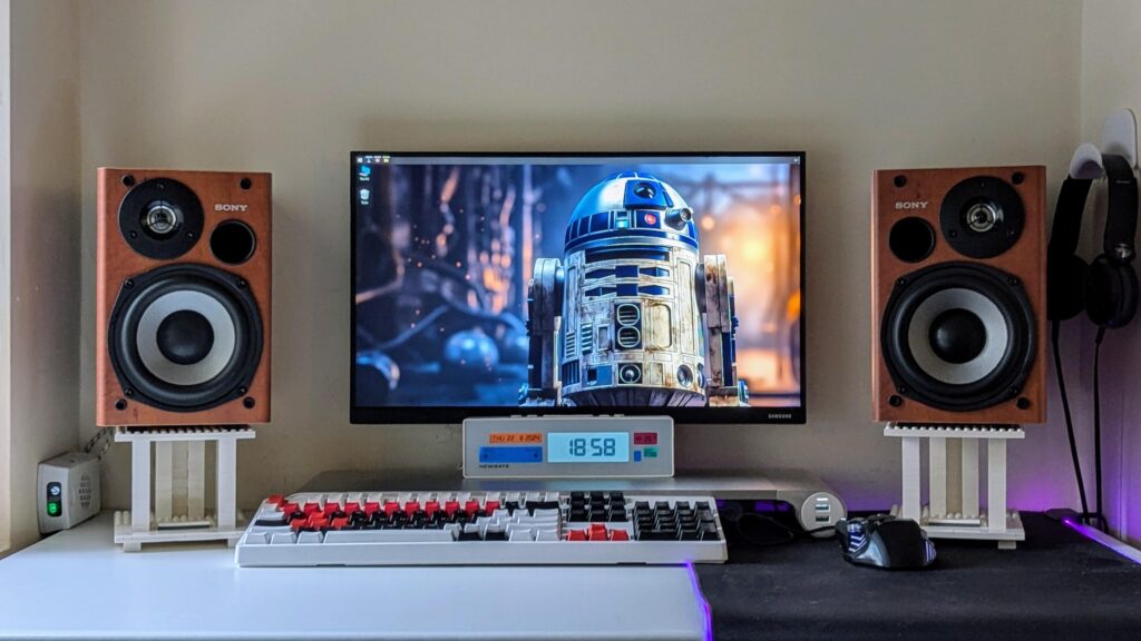 I've cleaned, tweaked and cable tidied