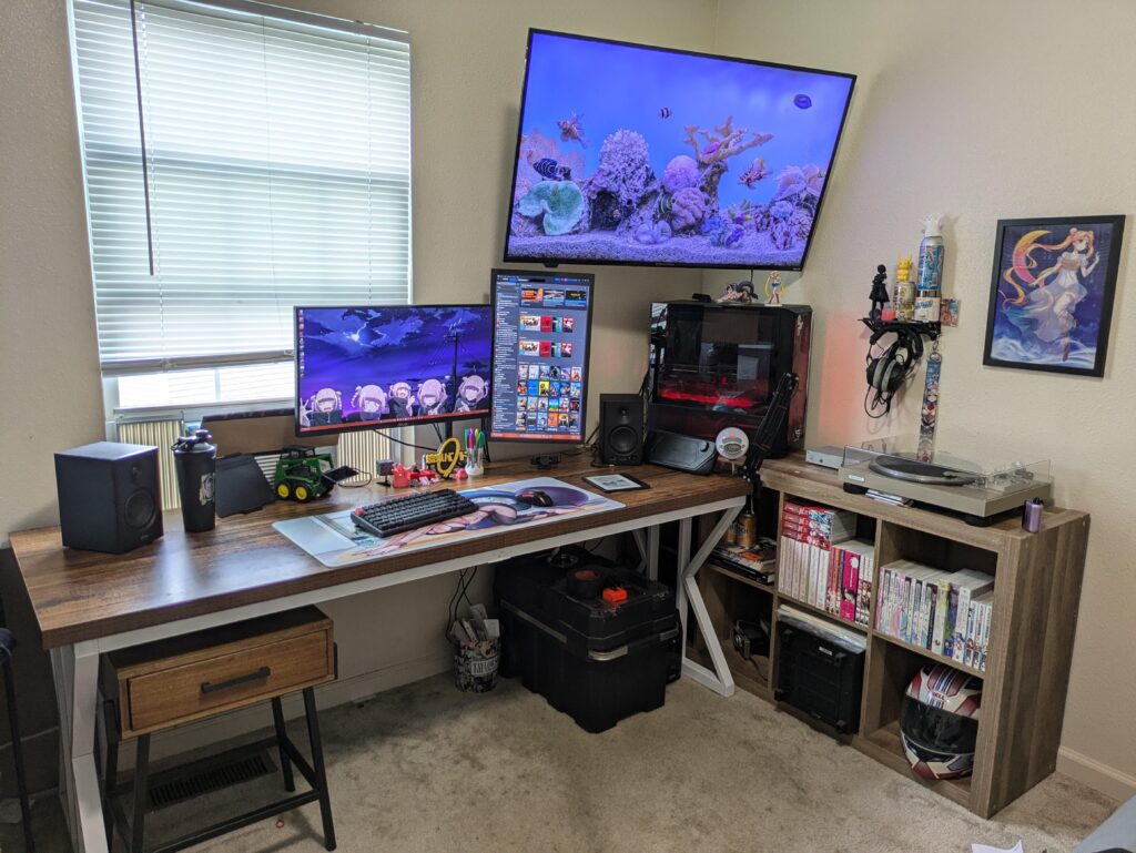 I finally found a desk big enough.