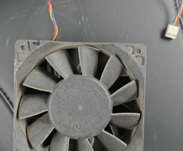 Guess who just acquired a 5000rpm industrial fan. Now I can have record low GPU temps while instilling fear into the very hearts of everyone in my home.