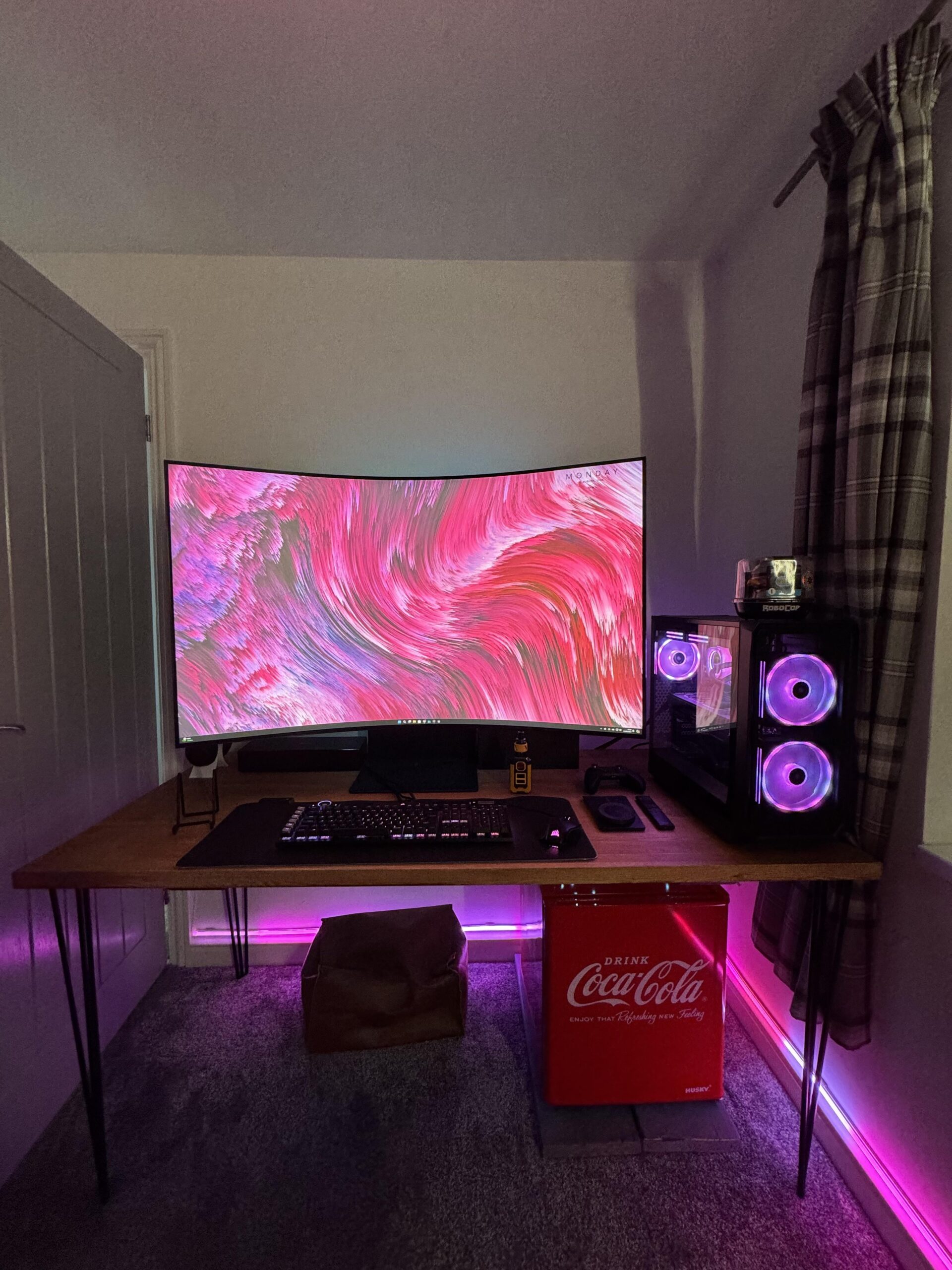 Looking for some inspiration / ideas to add to my setup Looking for some inspiration / ideas to add to my setup