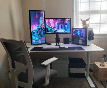 I don't feel comfortable posting on r/battlestations because I haven't fixed my walls yet. What do y'all think?