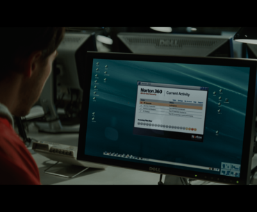 I've seen terrible "computer scenes" on movies but this one in The Incredible Hulk is just painful