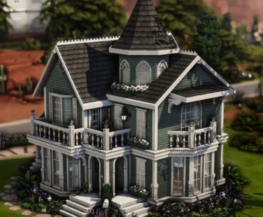 I built a Victorian Home in The Sims 4