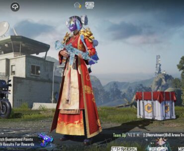 Wow! I havent seen a respectable beautiful outfit in a looong time.