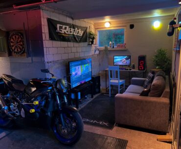 put together a setup in the garage with my old stuff I dont use anymore