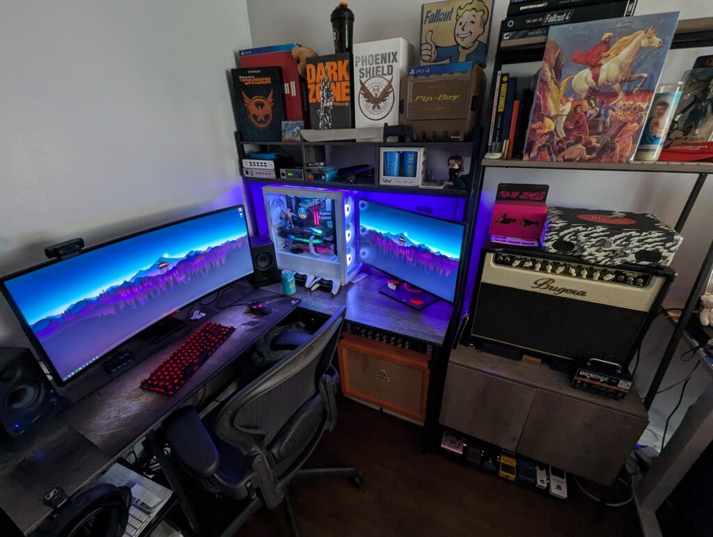 New desk, hope the wide angle is ok.