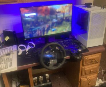 The house I bought has a 90’s desk in the kitchen
