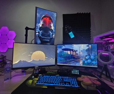 Got myself a 3rd monitor for studying Coding!