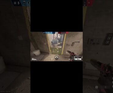 Best Siege Moments #rainbowsixsiege #gaming #funny #vtuber #follow #fails #scream #videogames #gamer