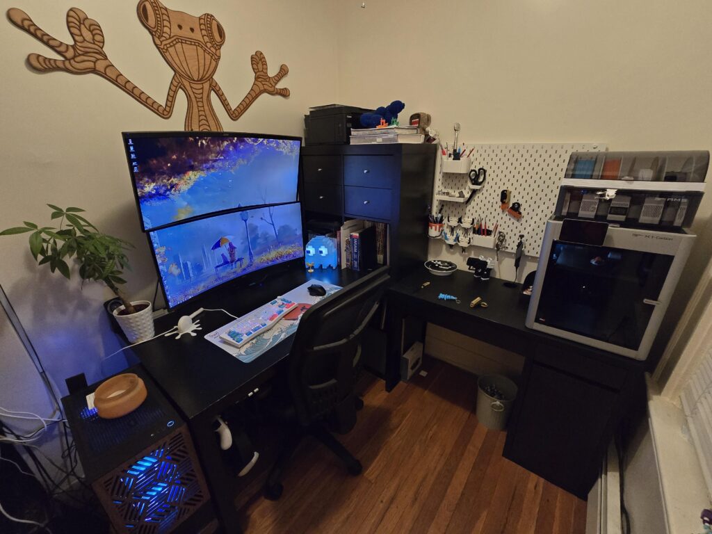 Got a 3D printer last week and that motivated me to finally fix my small office space. Got a 3D printer last week and that motivated me to finally fix my small office space.
