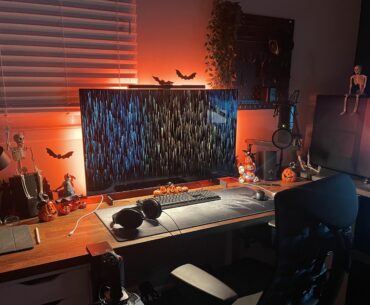 Anyone else like to decorate their setup?