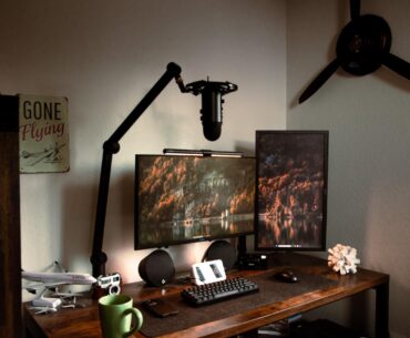 Approaching 7 years on my setup journey, here’s my autumn themed setup