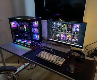 After more than 17 years w/o Pc, finally built my dream one.