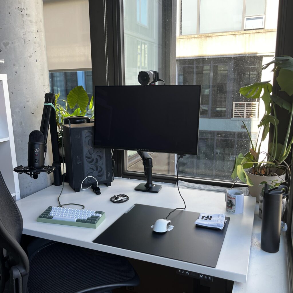 Trying to keep it simple (RGB: OFF)