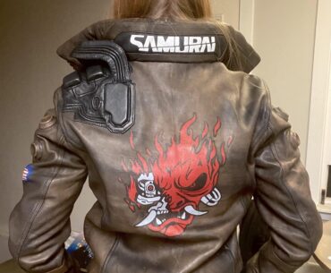 “I hope you didn’t drop 3 figures on a leather replica of V’s jacket at Comic Con” My gonk ass...