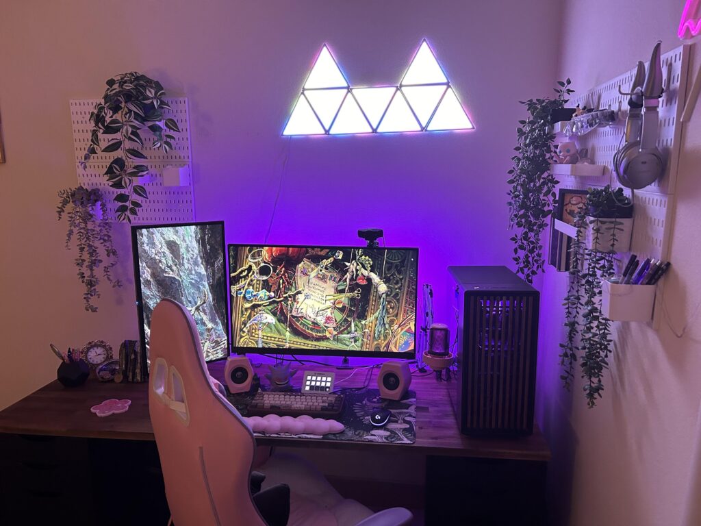Decided to redo my setup as a birthday gift