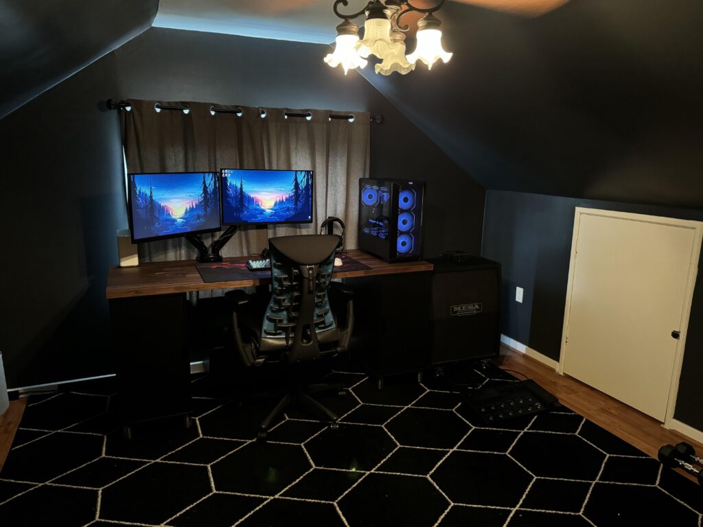 Happy with my new room/desk setup