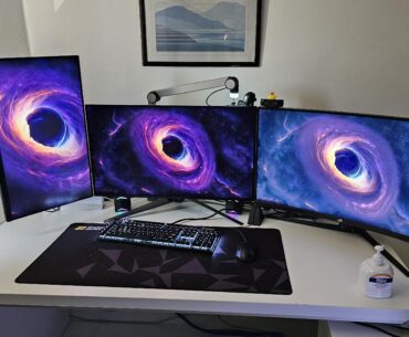 Added an OLED monitor to my setup