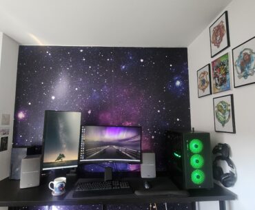 Current set up. First post here, will be totally switching up soon. Been loving r/battlestations for inspiration, thanks!