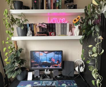 I love new shelves but they make my monitor look small, now I have excuse to go for bigger one