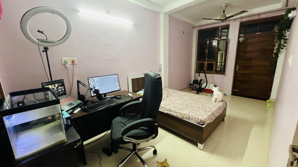 Anyone who can help me me a lik with my room?