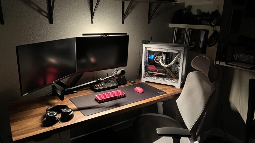 New light bar really makes the setup pop!