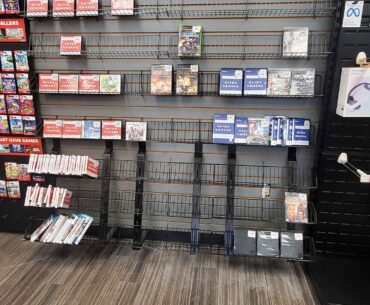 so i went to the new retro gamestop with low expectations..but somehow they found a way to still disappoint..