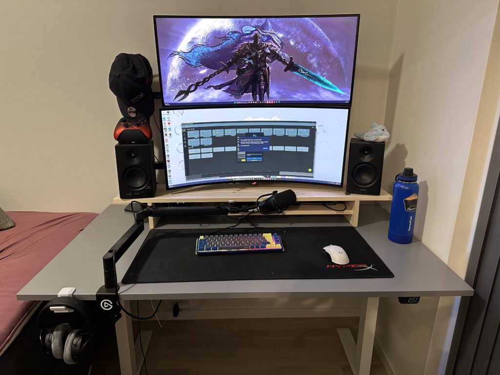 Min maxing as much as possible on a 140x80 desk