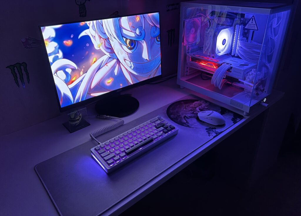 Current Battlestation i could finally afford. What do you think?