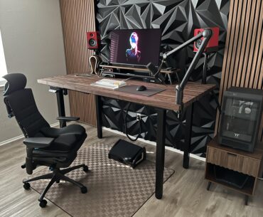 Here’s the start to my new home office space