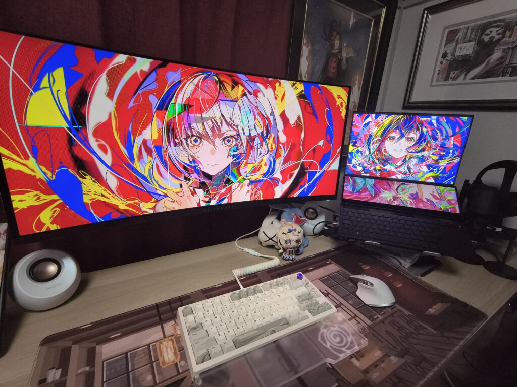 "Triple" Monitor Docked Setup