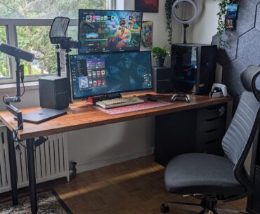 My cozy WFH/Gaming/Content Creation Setup