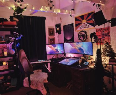 Recently bought a house and moved my music/art/gaming setup into my new office.