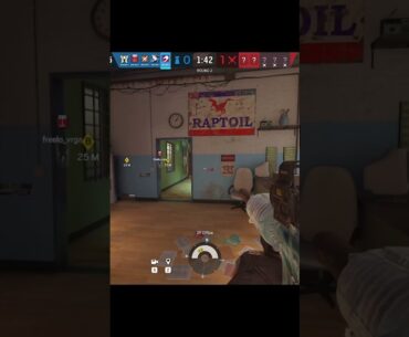 Some clean Siege kills #siege #r6 #fps #gaming #live #shorts #r6siege #rainbowsixsiege #trickshot