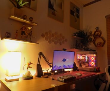 Turning off the ceiling light gives off a cozy atmosphere