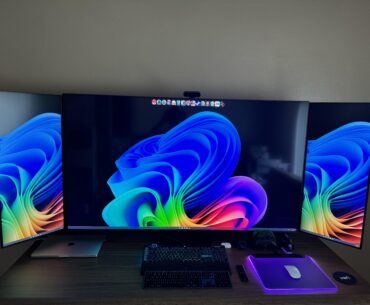 New Setup! 65'' 4K 120Hz + Two 34'' 100Hz Ultrawide