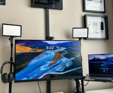 My mITX wall-mounted battlestation & KVM-display