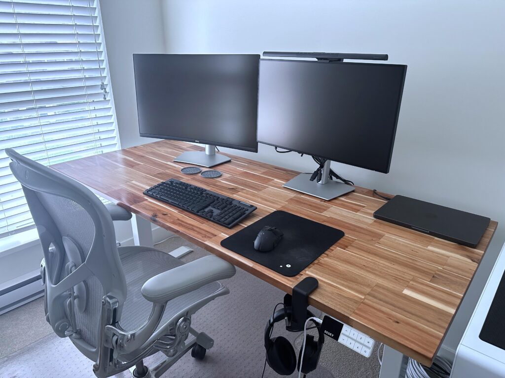Minimalist station
