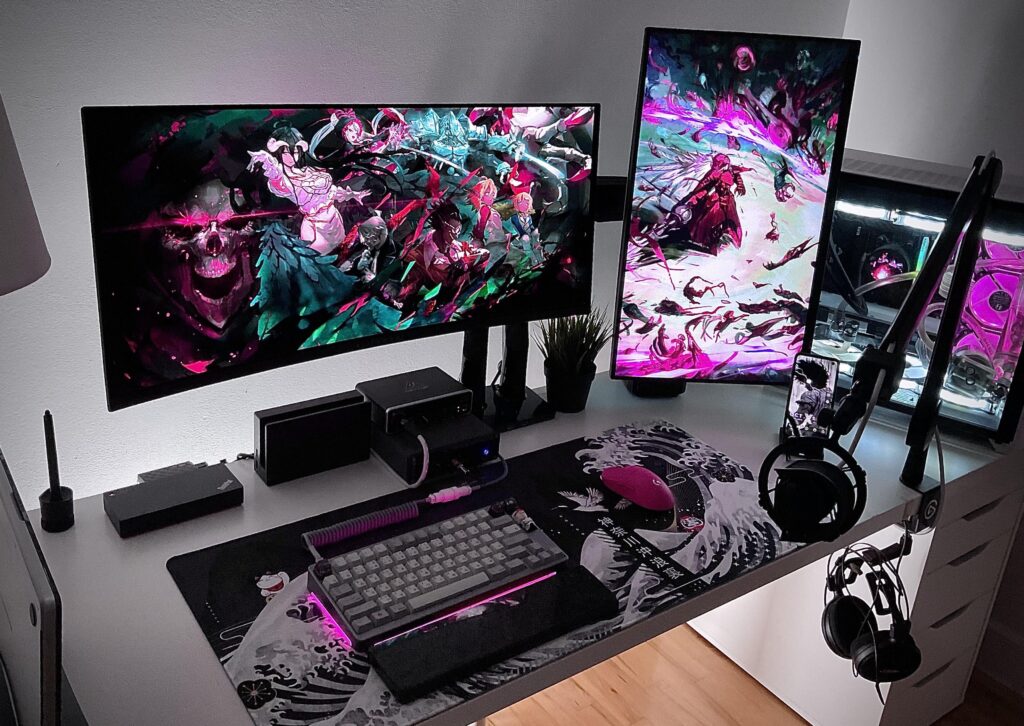 I have an 34 inch ultrawide and a 27 inch monitor, should I do a stacked setup or instead put a oled portable monitor under my ultrawide?