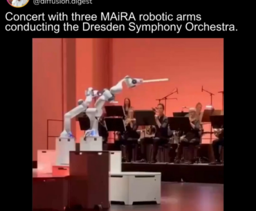 Concert with three MAiRA robotic arms conducting the Dresden Symphony Orchestra.